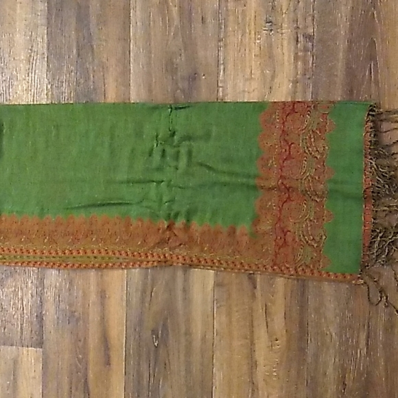 Pashmina Scarf  55% Pashmina & 45% Silk Very Beautiful - Picture 2 of 8